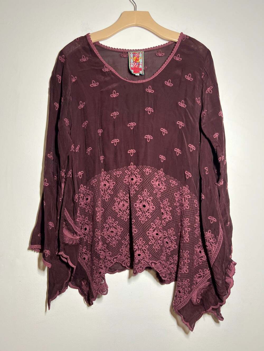 Johnny Was Purple Rayon Embroidered Eyelet Loose Peasant Boho Top Shirt Tunic S